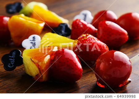 Fruit candy 64939998