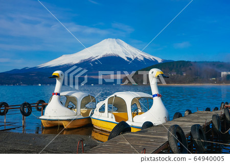 Mount Fuji from the shore of Lake Yamanaka where the swan boat floats Mount Fuji from the shore of Lake Yamanaka where the swan boat floats 64940005