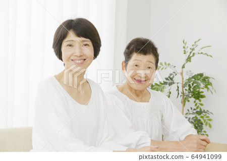 媽媽的女孩 64941099