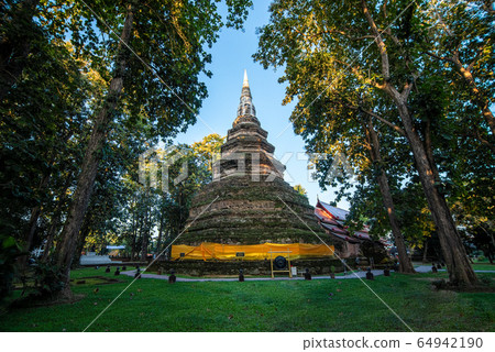 Old brick stupa of Wat or temple Chedi Luang 64942190