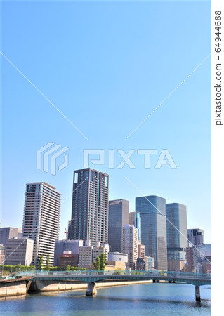 Osaka cityscape 64944688