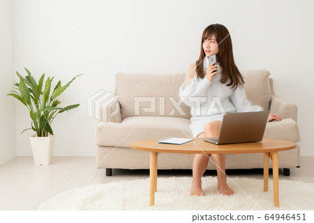 Teleworker 64946451