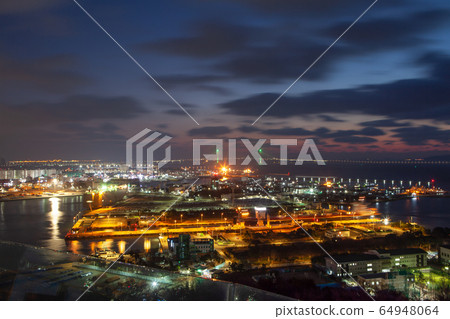 Night view of the port city from the observation deck Night view of the port city from the observation deck 64948064