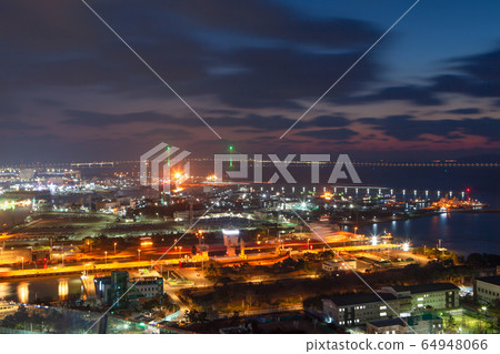 Night view of the port city from the observation deck Night view of the port city from the observation deck 64948066