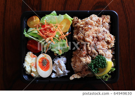 炸雞午餐 64949630