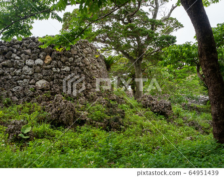 Okinawa, a tropical paradise reminiscent of the Middle Ages Okinawa, a tropical paradise reminiscent of the Middle Ages 64951439