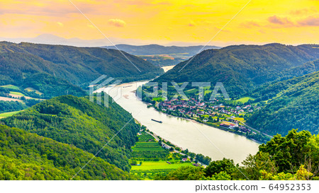 Danube River in hilly Wachau Valley landscape, Austria 64952353