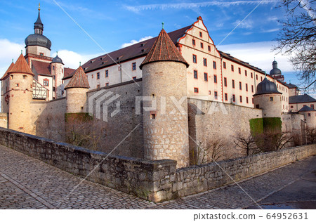Wurzburg. View of Fort Marienburg on a hill. 64952631