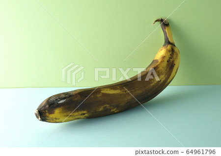 Black banana 64961796