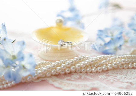 Wedding engagement ring Wedding engagement ring 64966292