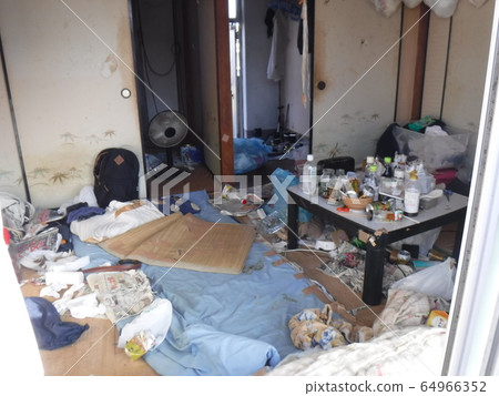 Dirty room Dirty room 64966352