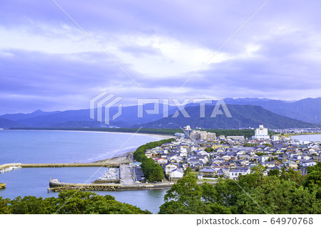 佐賀縣東部唐津市景觀和神上山 64970768