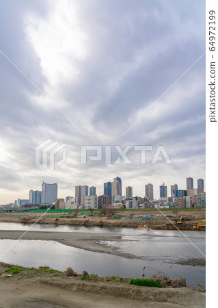 Urban landscape 64972199