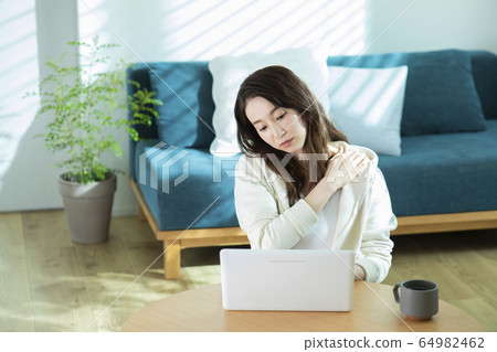 Work from home 64982462