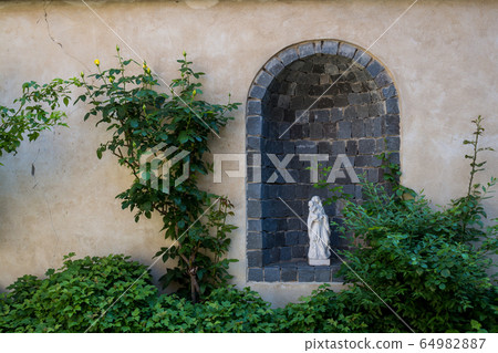 Statue of Saint Mother and a child, Bratislava 64982887
