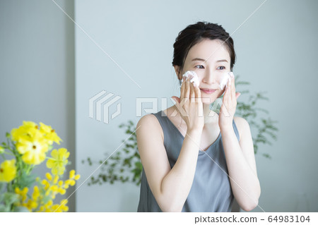 女性洗面奶 女性洗面奶 64983104