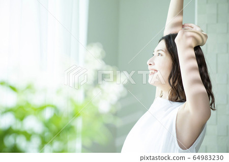 一個女人成長 64983230