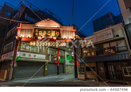 Tokyo cityscape Asakusa Hisagodori shopping street night view 64987496