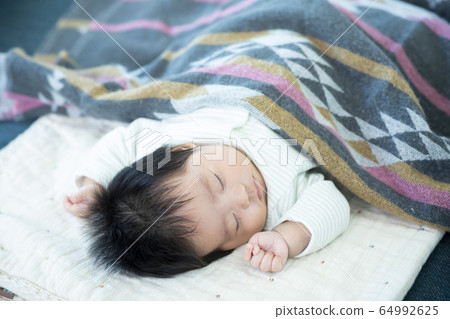 baby   64992625