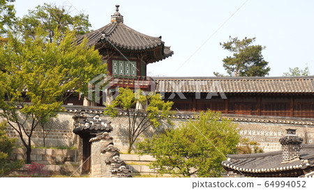 Spring changdeokgung 64994052