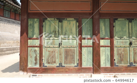 Spring changdeokgung 64994617