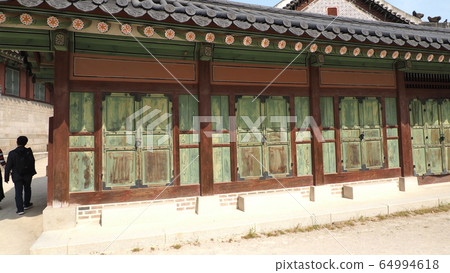 Spring changdeokgung 64994618