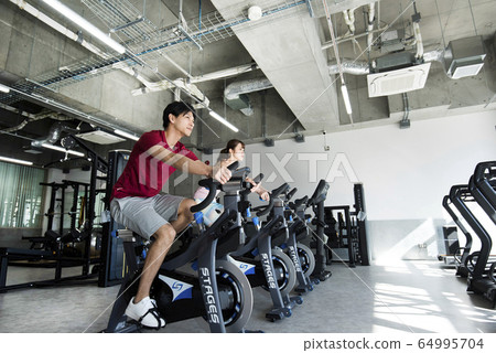 Sports Gym Trainer Gym Friends 64995704