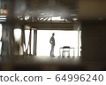 房屋模型，一位男性 64996240