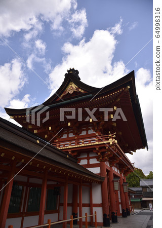 Fushimi Inari Tower Fushimi Inari Tower 64998316
