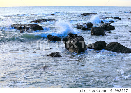 Rocky beach Rocky beach 64998317