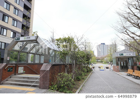 地鐵出町站出入口 地鐵出町站出入口 64998879
