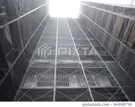 Condominium large-scale repair work 64999756