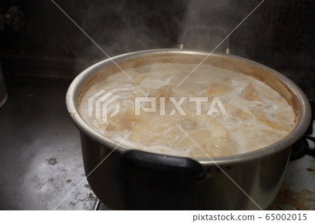 Cooking bamboo shoots 65002015