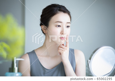 女人的美麗美麗的憂慮 女人的美麗美麗的憂慮 65002295