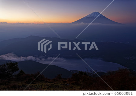 富士山和西湖 富士山和西湖 65003091