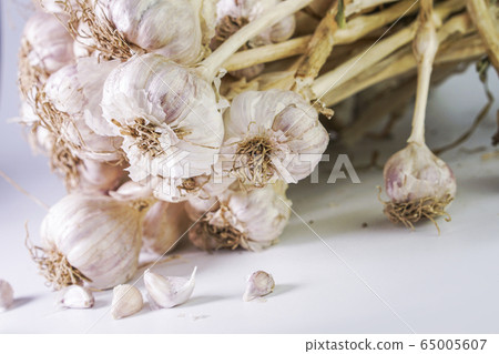 Photos of Thai garlic on white background. Photos of Thai garlic on white background. 65005607