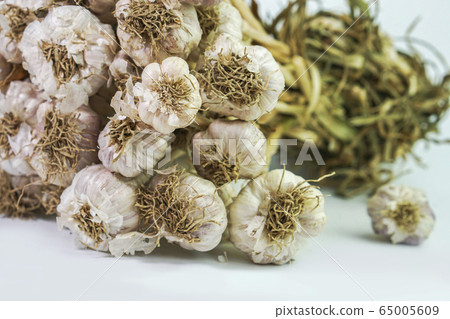 Photos of Thai garlic on white background. Photos of Thai garlic on white background. 65005609