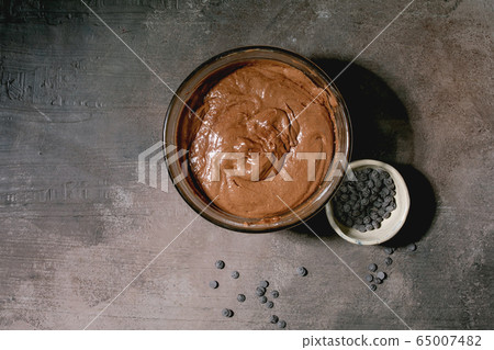 Dough for baking brookies 65007482