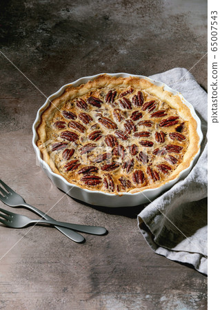 Classic pecan pie Classic pecan pie 65007543