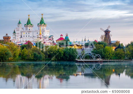 Panorama of the Izmailovo Kremlin in Moscow 65008008