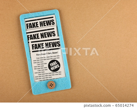 Felt craft smartphone with FAKE NEWS newspapers Felt craft smartphone with FAKE NEWS newspapers 65014274