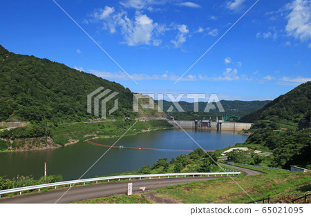 Gassan Dam on Asahi Gassan Lake 65021095