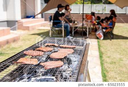 Bbq in the home garden Bbq in the home garden 65023555