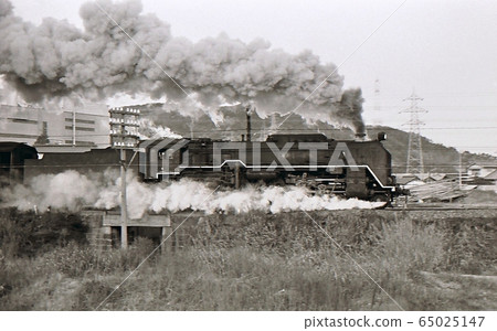 1968: c62-drawn passenger train: Kure Line, Saka Station, Hiroshima Prefecture 65025147