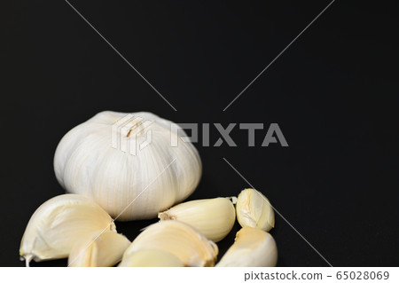 Vegetables garlic Vegetables garlic 65028069