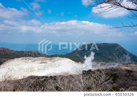 Mt Io (Kirishima volcano) crater and panoramic view Mt Io (Kirishima volcano) crater and panoramic view 65030326