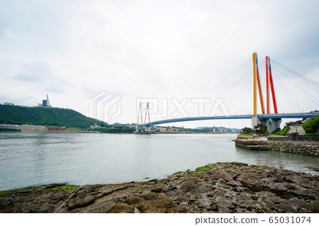 連接全羅南道真道郡與土地的真道大橋 連接全羅南道真道郡與土地的真道大橋 65031074