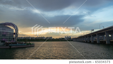 漢江降落時 65034373