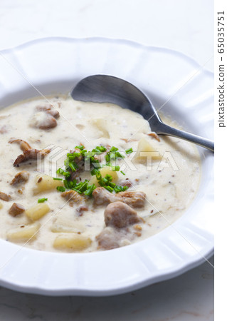 creamy potato soup with mushrooms 65035751