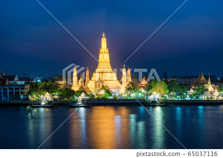 Illuminated temple of Dawn or Wat Arun in Bangkok Illuminated temple of Dawn or Wat Arun in Bangkok 65037116